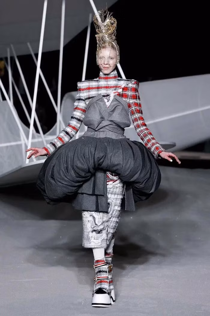 BST Thom Browne Thu Đông 23