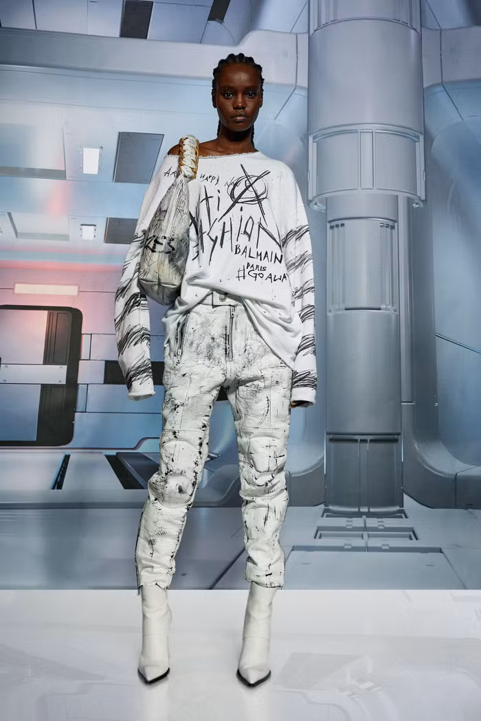 Balmain Pre-Fall 2022: Nét cổ điển trong đương đại ảnh 15