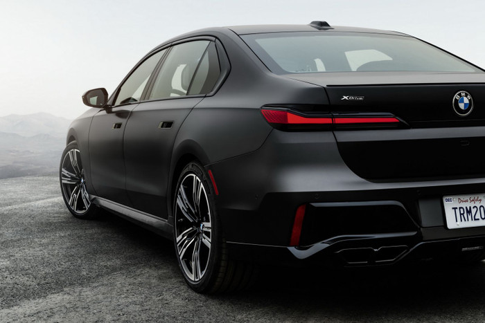 BMW 7 - Series 2023 chính thức ra mắt với nhiều tranh cãi về ngoại thất ảnh 10