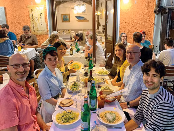 Thị trấn mơ mộng trong phim hoạt hình Pixar - 3