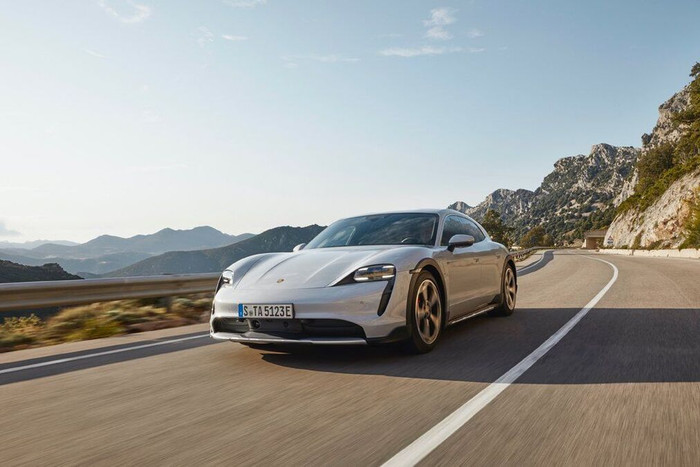 Porsche AG đầu tư cổ phần vào sản xuất vật liệu pin đổi mới ảnh 3 Porsche AG đầu tư cổ phần vào sản xuất vật liệu pin đổi mới ảnh 3