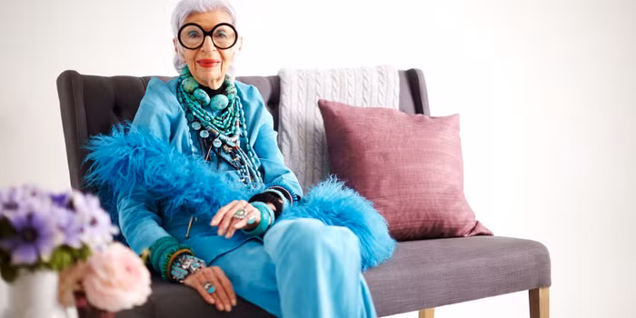 Iris Apfel - Người mẫu 100 tuổi