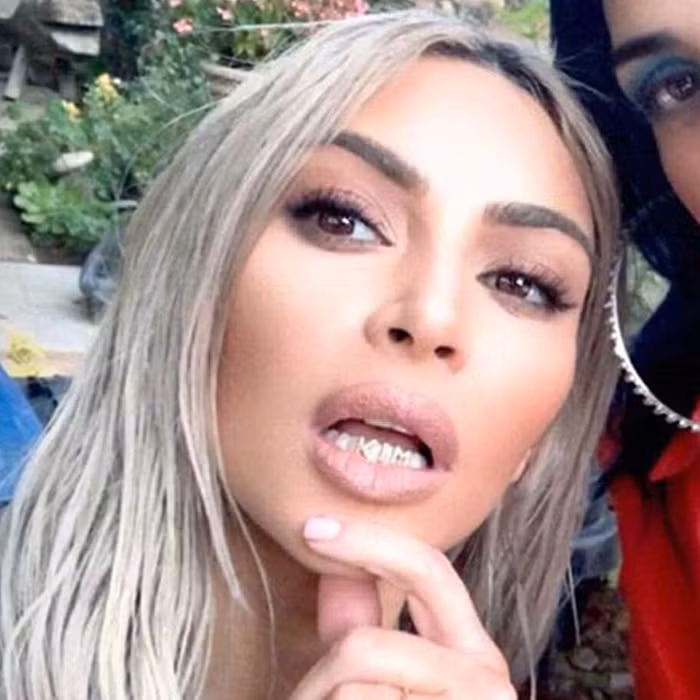 Grillz - Mốt đính kim cương lên răng cực chất của các ngôi sao-10