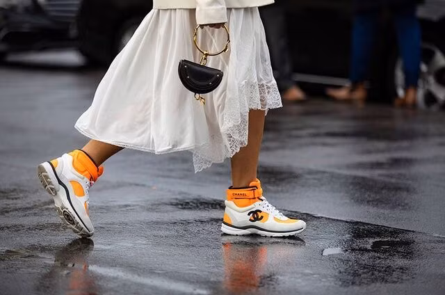 Street style giày thể thao