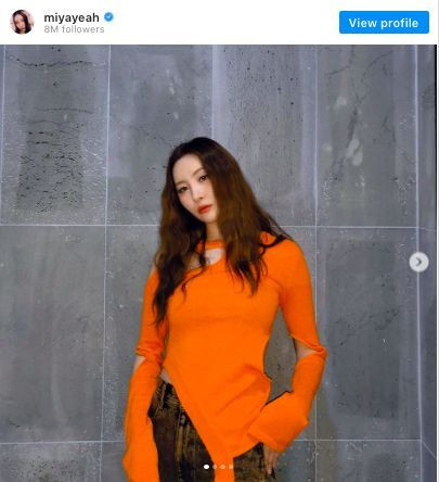 Tìm cảm hứng thời trang cùng 7 ngôi sao K-pop nổi tiếng ảnh 14 Sunmi