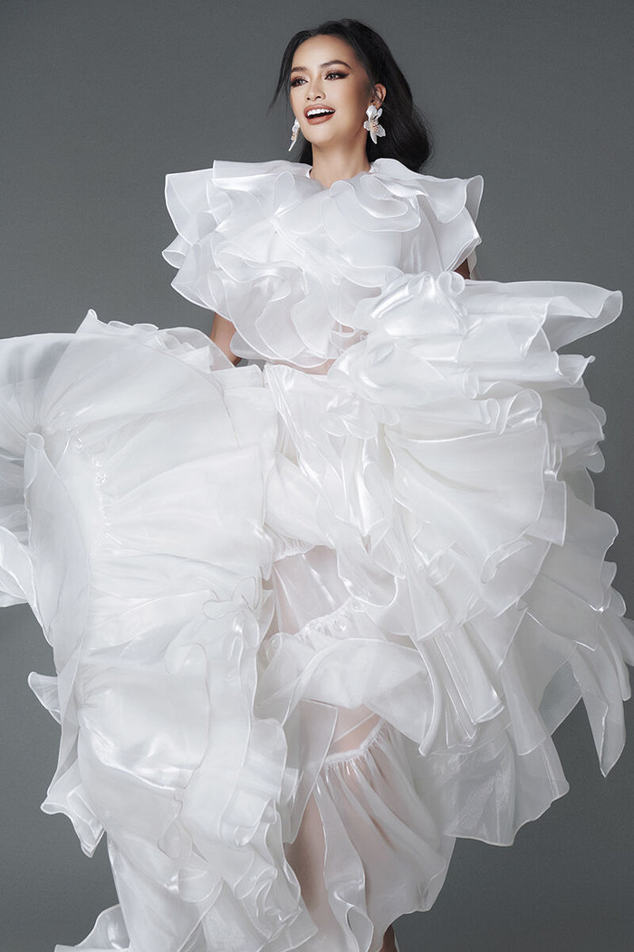 Hoa hậu Ngọc Châu đẹp rạng rỡ trong bộ sưu tập mới của NTK Đỗ Mạnh Cường ảnh 10 Hoa hậu Ngọc Châu đẹp rạng rỡ trong bộ sưu tập mới của NTK Đỗ Mạnh Cường ảnh 10