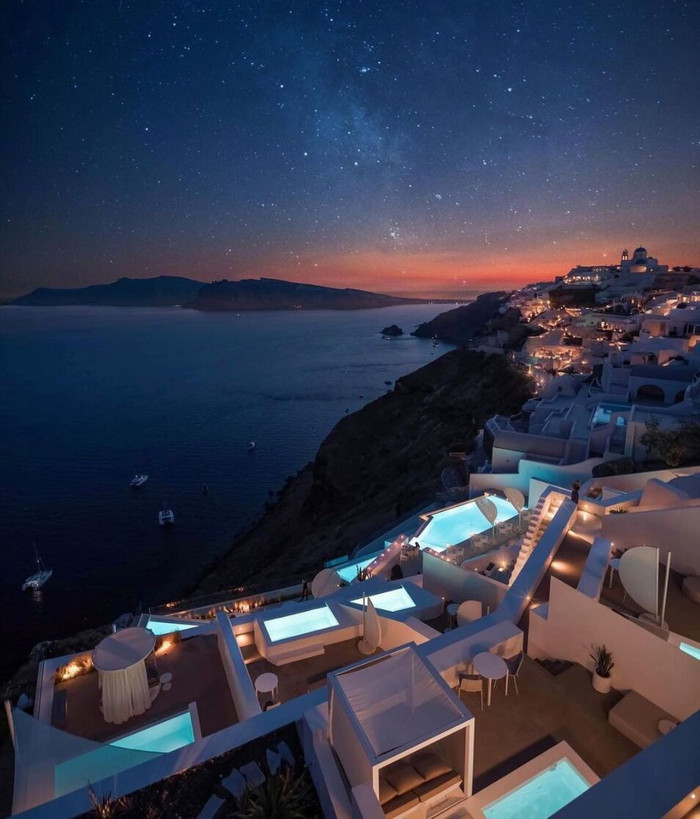 Santorini - Hòn đảo đẹp như thiên đường mà nhất định phải đến một lần ảnh 3 Santorini - Hòn đảo đẹp như thiên đường mà nhất định phải đến một lần ảnh 3