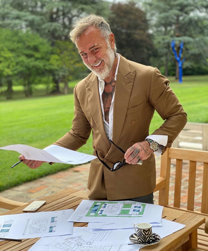 Triệu phú Gianluca Vacchi với khối tài sản 400 triệu đô cặp kè với ai? ảnh 7 Triệu phú Gianluca Vacchi