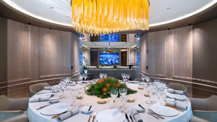 Trải nghiệm kỳ nghỉ “tột đỉnh xa hoa” trên các du thuyền hạng sang - 10