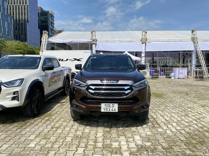 Isuzu All New mu-X 2022 ra mắt thị trường Việt Nam ảnh 1