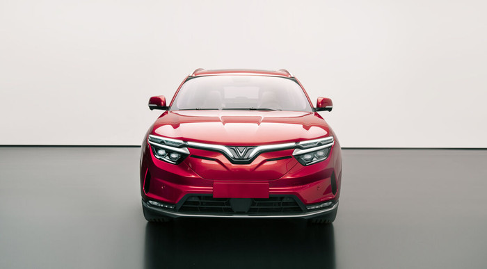 Cận cảnh VinFast VF-E35 và VF-E36 đang ra mắt tại Los Angeles Auto Show 2021 ảnh 2