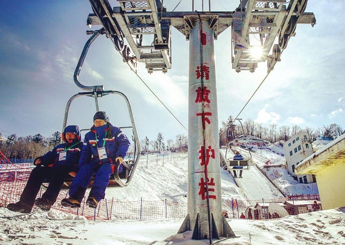 Lạc bước vào ngôi làng nửa năm tuyết phủ trắng xóa đẹp như mơ - 9