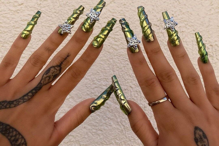 Xu hướng Nail Art: Móng mắt mèo