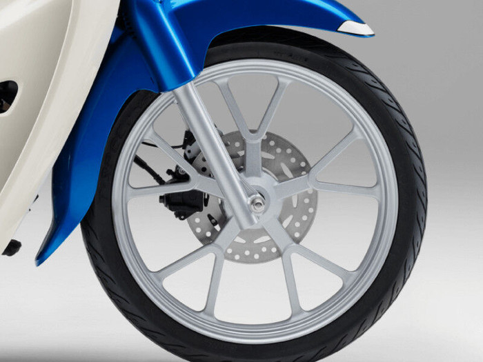 Honda Super Cub 110 2022 cải tiến thiết kế, thêm trang bị an toàn ảnh 6