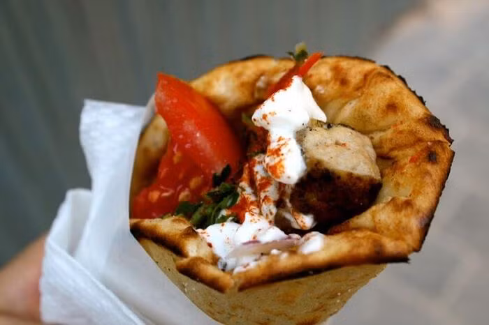 Ghé đảo thiên đường Santorini, thưởng thức những món ăn tuyệt hảo-3