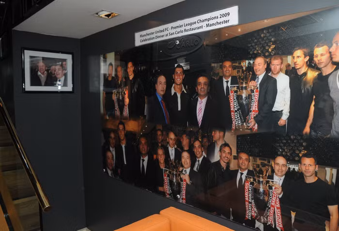 Nhà hàng yêu thích của Ronaldo và các huyền thoại MU - 4