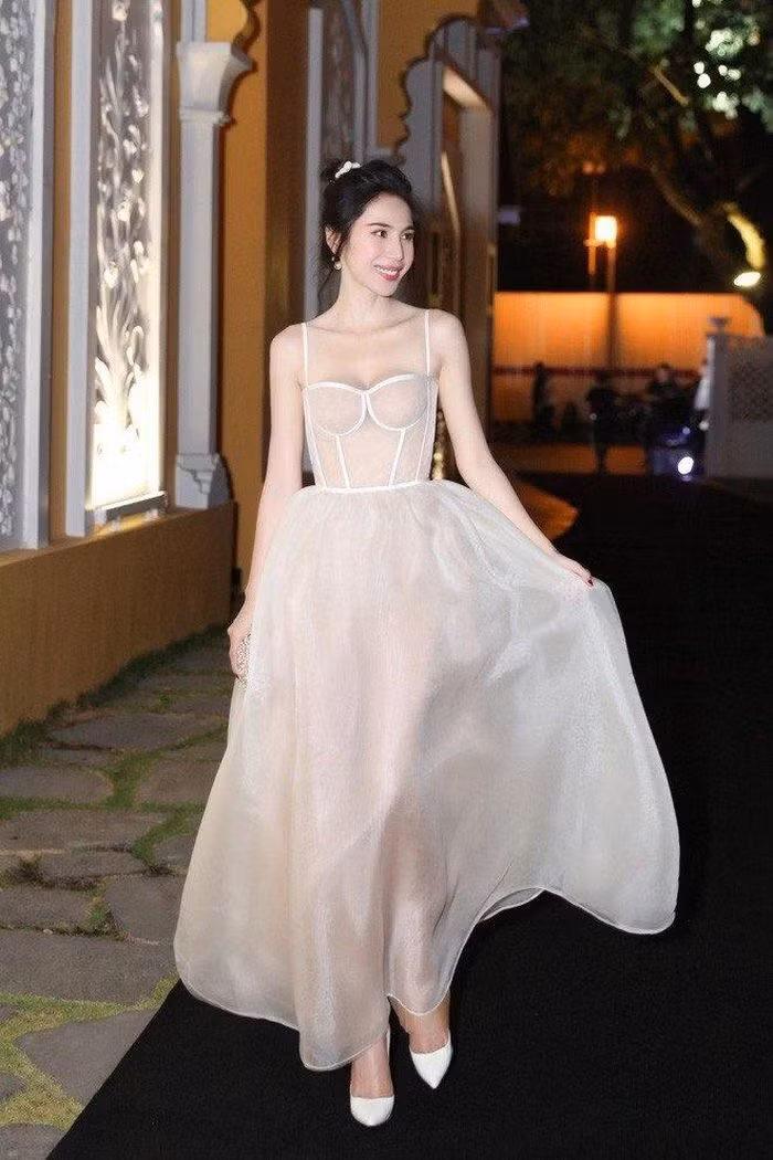 7 nguyên tắc cơ bản giúp tránh phản cảm khi diện trang phục màu nude-3