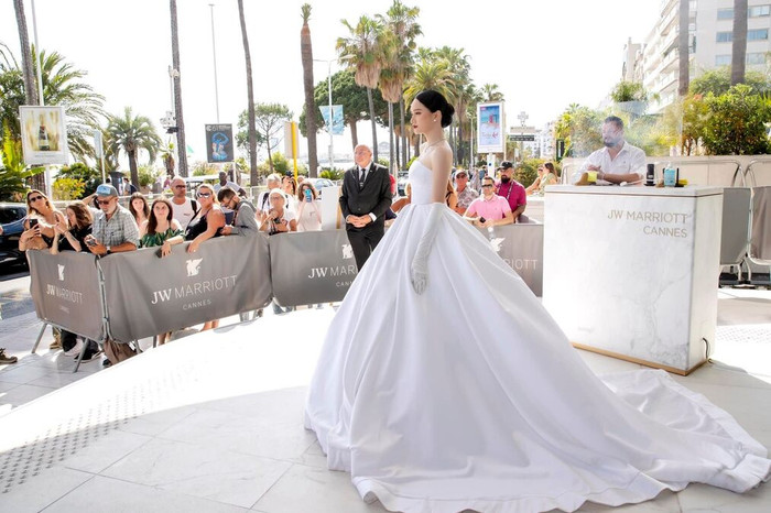 Các nữ nghệ sĩ Việt đến Cannes: Tỏa sáng không kém sao Hollywood ảnh 1