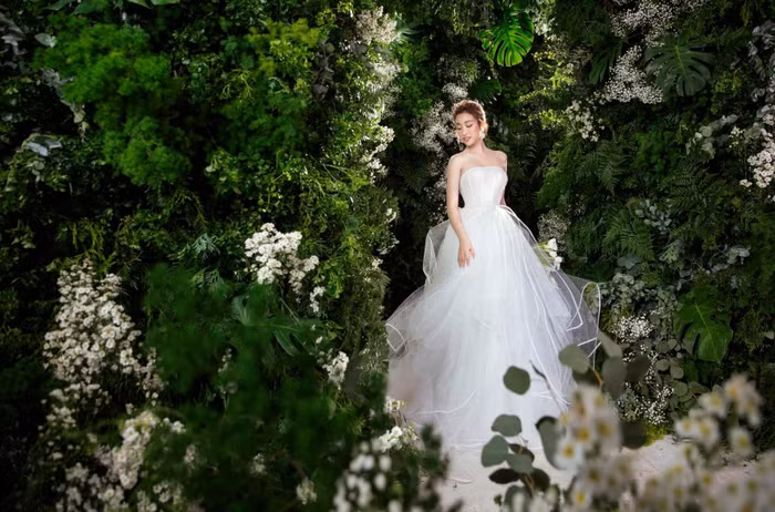 BST Love - dự án thời trang đánh dấu sự trở lại của nhà thiết kế Lê Thanh Hòa ảnh 1
