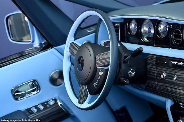 Rolls Royce Boat Tail - Chiếc xe đắt nhất thế giới? ảnh 4