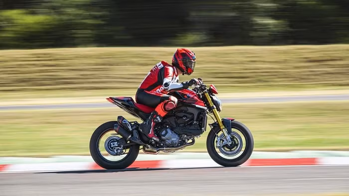 Ducati Monster SP phiên bản thể thao hơn, mạnh hơn của Monster ảnh 3 Ducati Monster SP phiên bản thể thao hơn, mạnh hơn của Monster ảnh 3