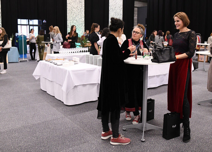 LA PHẠM - Thương hiệu Việt Nam duy nhất góp mặt trong UN-DRESS Project ảnh 4 LA PHẠM - Thương hiệu Việt Nam duy nhất góp mặt trong UN-DRESS Project ảnh 4