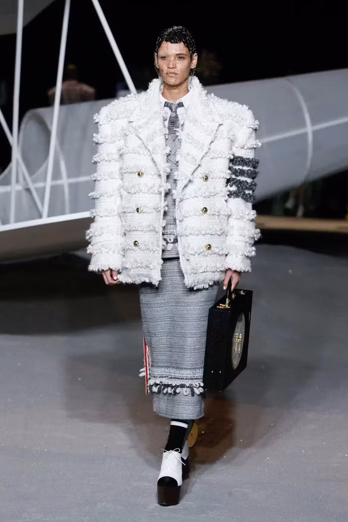 BST Thom Browne Thu Đông 23