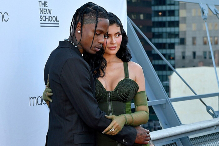 Kylie Jenner và Travis Scott đã bí mật kết hôn?