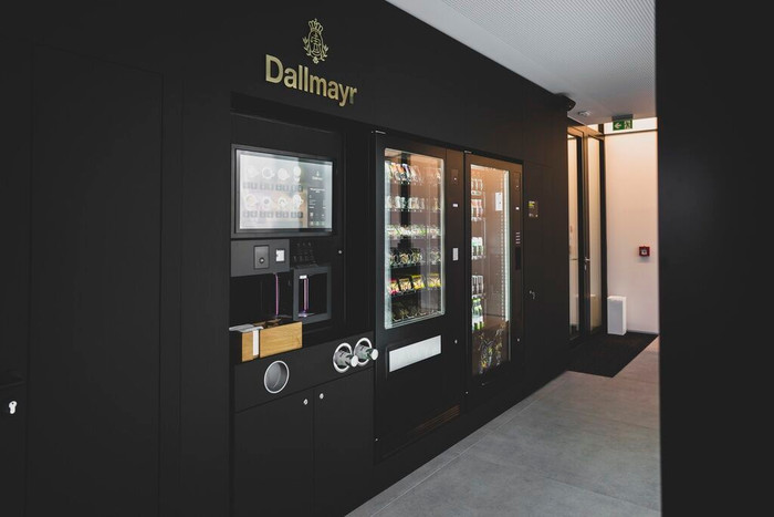 Audi đưa vào hoạt động trạm sạc Audi Charging Hub đầu tiên trên thế giới ảnh 5 Audi đưa vào hoạt động trạm sạc Audi Charging Hub đầu tiên trên thế giới ảnh 5