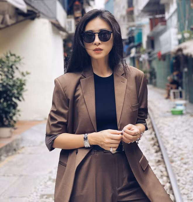 3 sao nữ là "lookbook sống" để chị em 30+ học cách lên đồ công sở, đảm bảo vừa sang vừa đậm chất "nữ tổng tài" - Ảnh 4.