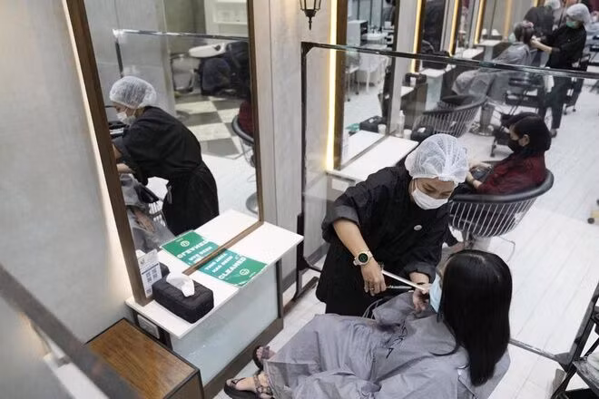 Bangkok chính thức mở cửa lại hàng quán, trung tâm thương mại-7