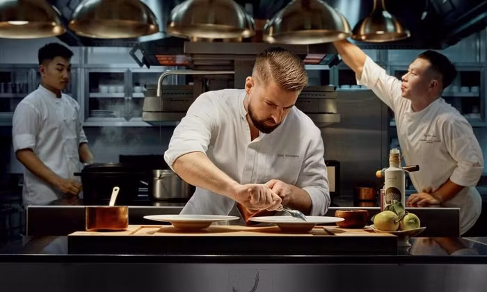 Ẩm thực Anh tại nhà hàng hai sao Michelin ở Singapore