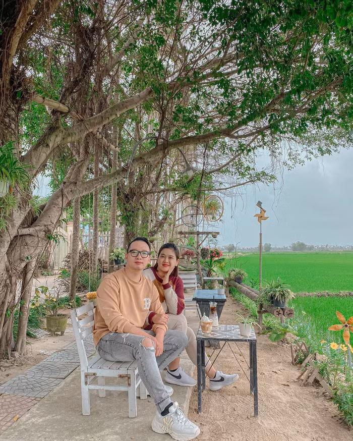 Check-in 2 tiệm cà phê 'view đồng lúa' mãn nhãn ở Hội An - 2