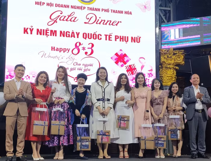Hiệp hội doanh nghiệp Thành phố Thanh Hoá kỷ niệm ngày Quốc tế Phụ nữ 8/3 ảnh 2