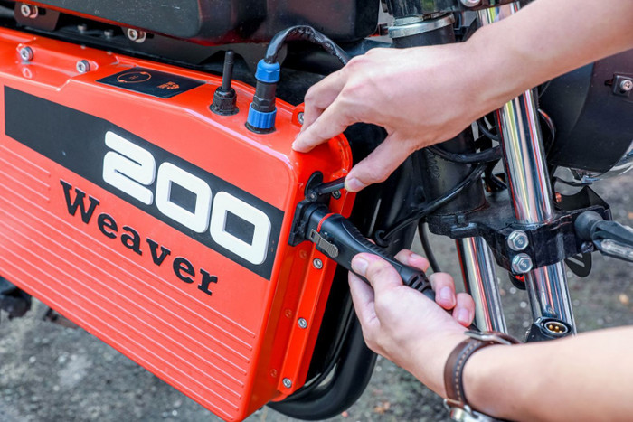 Dat Bike ra mắt trạm sạc siêu nhanh dành cho xe máy ảnh 2 Dat Bike ra mắt trạm sạc siêu nhanh dành cho xe máy ảnh 2