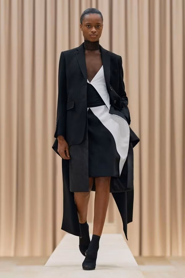 Cần tránh sai lầm khi chọn giày bốt nếu bạn là người “nhỏ nhắn” ảnh 1