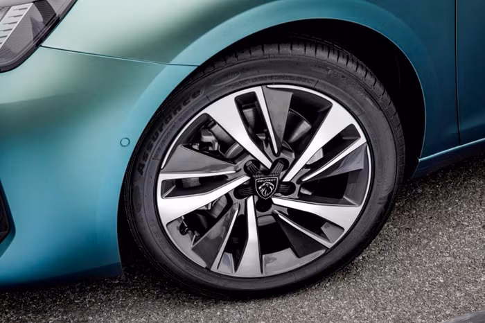 Peugeot 408 sedan 2022 ra mắt với thiết kế tương đồng 308 ảnh 4