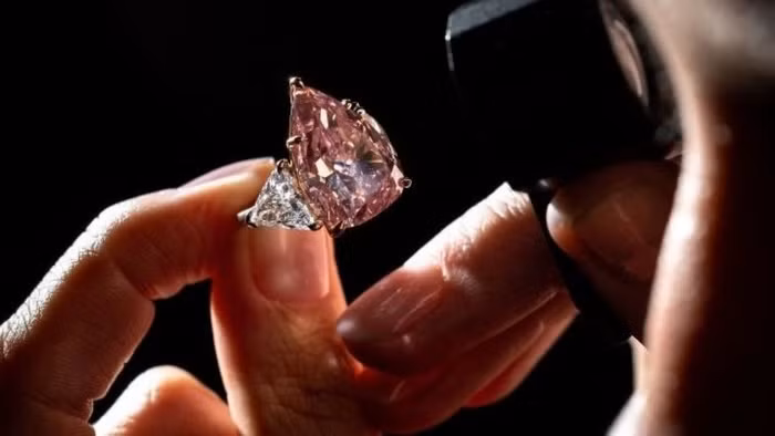 kim cương hồng hình quả lê 