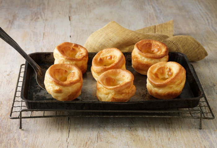 "Nếm thử" những món ăn nổi tiếng tại Anh Quốc ảnh 2 Yorkshire pudding