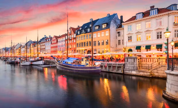 Vé máy bay giá rẻ đi Copenhagen 2021 các hãng hàng không