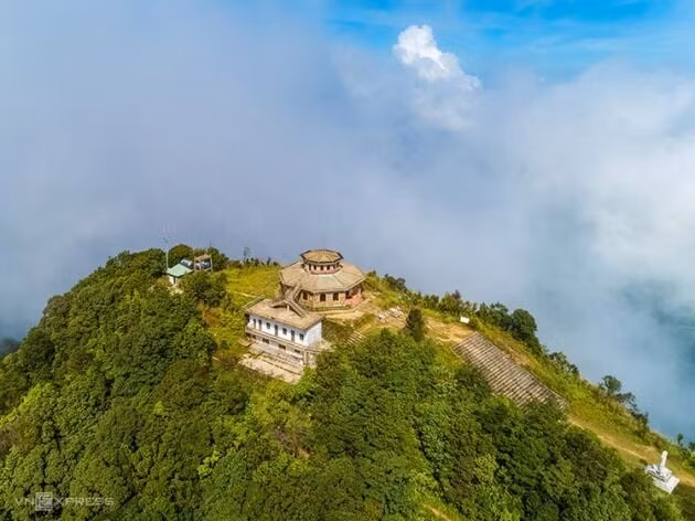 Khai thác tiềm năng phát triển du lịch mới từ các nghiên cứu về di sản địa chất - 1