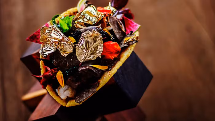 Trải nghiệm du lịch đắt đỏ nhất thế giới lên đến hơn nghìn tỷ đồng - 4