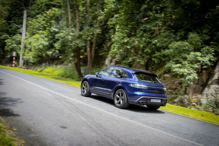 Porsche Macan 2022: Thay đổi nội - ngoại thất, nâng cấp khả năng vận hành ảnh 1