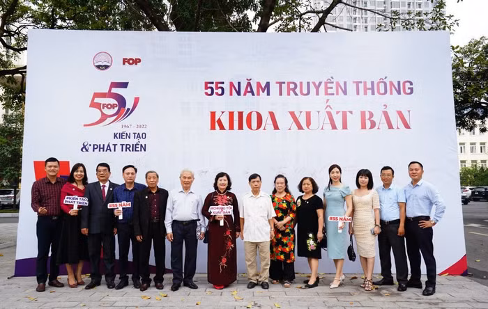 Kỷ niệm 55 năm thành lập Khoa Xuất bản – Học viện Báo chí và tuyên truyền (1967 - 2022) ảnh 5