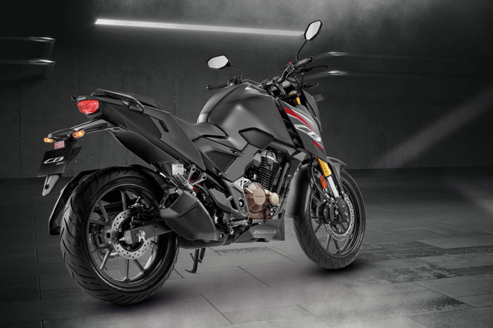 Honda CB300F 2022 có giá quy đổi chỉ từ 66,4 triệu đồng ảnh 4