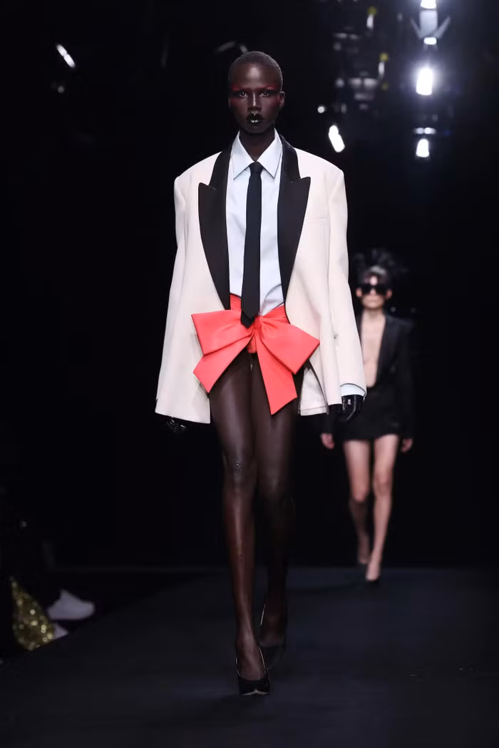 Valentino Haute Couture Xuân Hè 23 