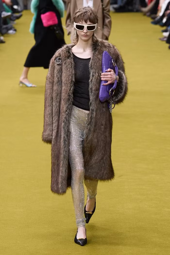 00033-gucci-fall-2023-ready-to-w-1677298639.jpg?w=1200&h=0&q=100&dpr=1&fit=crop&s=xwF19YqEKswjAIjoITF70w