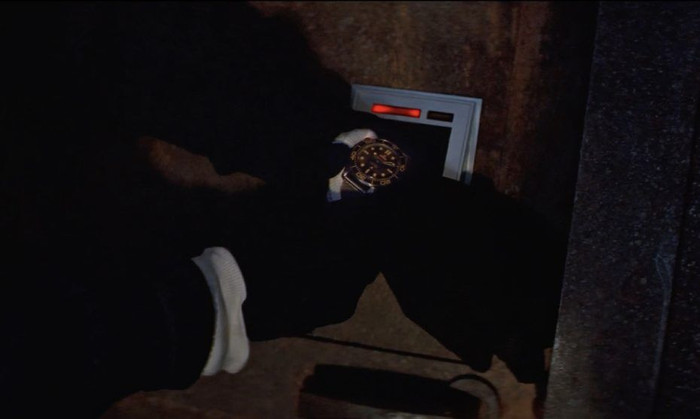 Đồng hồ Omega Seamaster 300m 007 Edition từng xuất hiện trong James Bond 007 ảnh 2