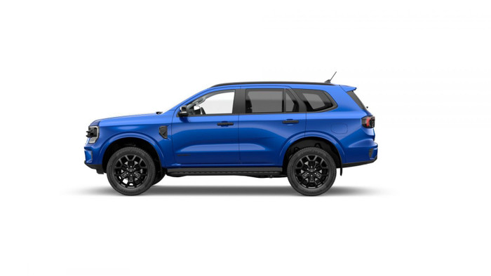 Ford Everest 2023 biến thể RWD