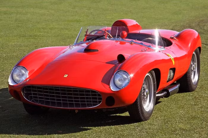 Bộ sưu tập xe hơi đắt giá của Lionel Messi